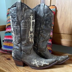 Circle G Brown Heeled Boots with Cream Accents